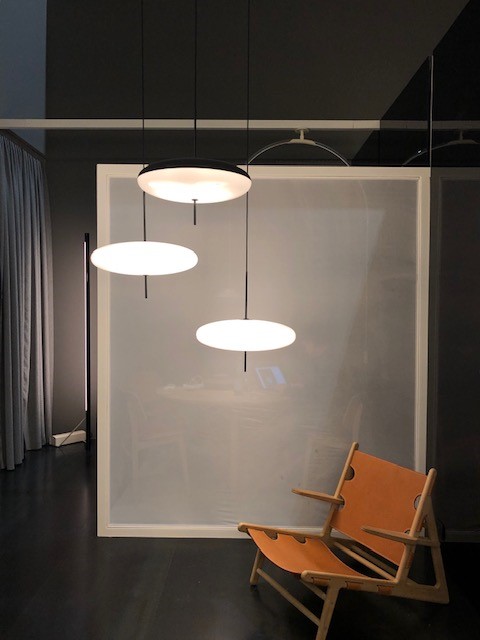 MILANO SALONE 2019 EUROLUCE astepの展示ブース、mod.2065