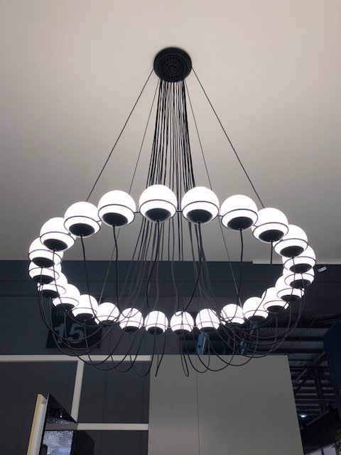 MILANO SALONE 2019 EUROLUCE astepの展示ブース、mod.2019