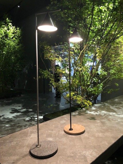 FIERA会場、FLOSの新作、CAPTAIN FLINT OUTDOOR、デザイナーはMichael Anastassiades