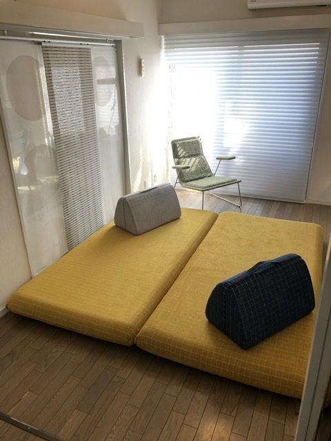 HAREMのロースタイルソファ、CARRY SOFA、空間がとても広く感じます