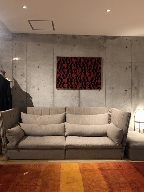 HAREM中目黒店、設計ひとともり、ロースタイルソファ、KAKOMI SOFA