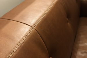 HAREM中目黒店、設計ひとともり、ロースタイルソファ、MAROON SOFA