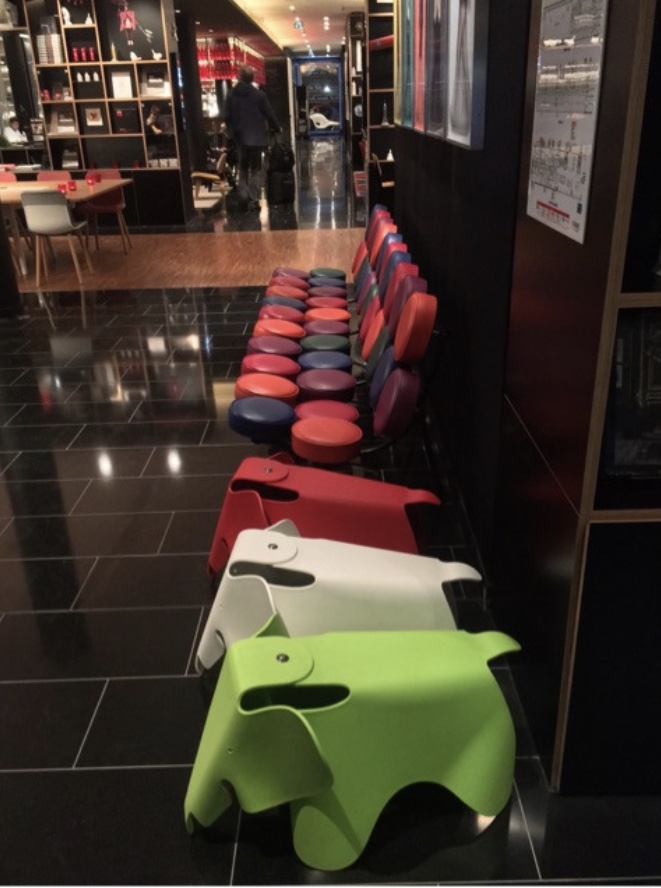 citizenM Paris Charles de Gaulle Airport hotel、パリ、シャルルドゴール空港、ホテル