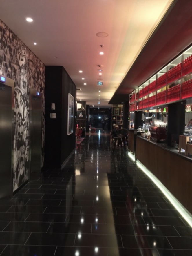 citizenM Paris Charles de Gaulle Airport hotel、パリ、シャルルドゴール空港、ホテル