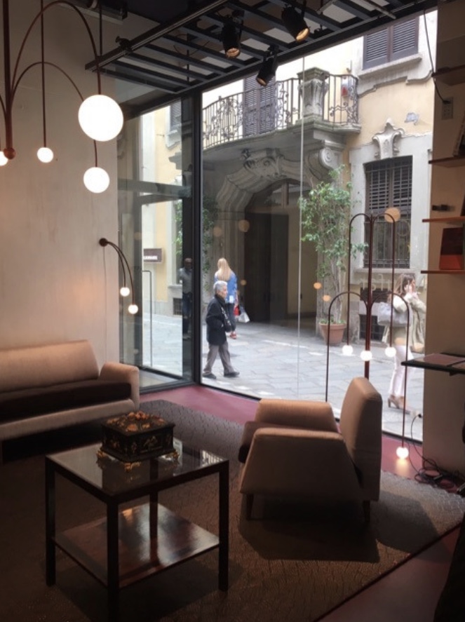 Gallery Nilufar イタリア ミラノ Spiga通り ハイエンド 家具