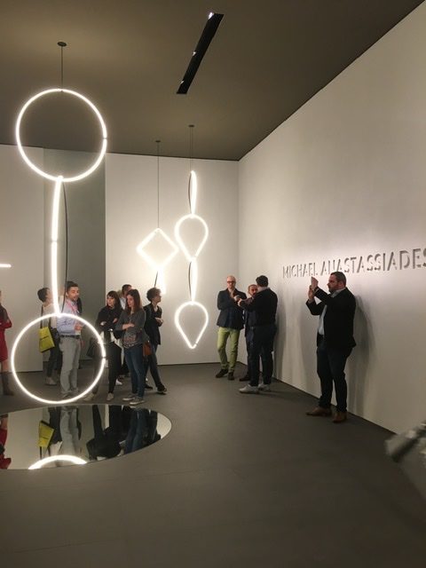 FLOSの展示ブース イタリア ミラノ MILANO SALONE 2017 FIERA会場