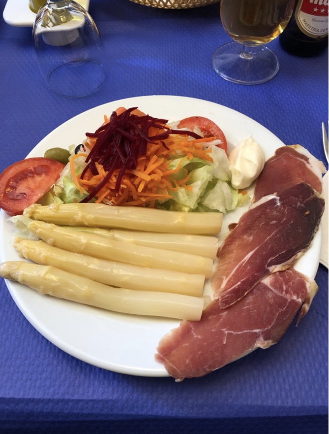 アルバラシン　Albarracín　スペイン　中世の街　スペイン旅行　ランチ　セット　旅レポ　食レポ