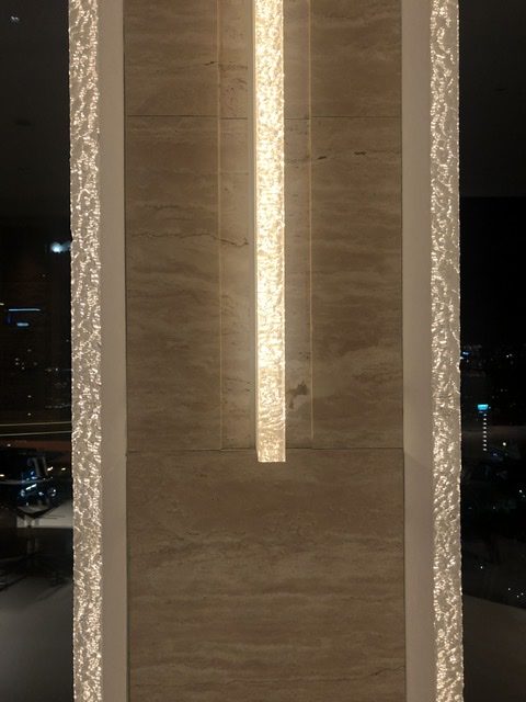 インターコンチネンタルホテル大阪 InterContinental Osaka ロビー アクリル照明