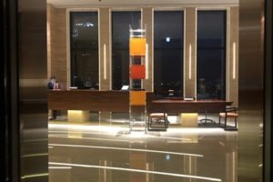 インターコンチネンタルホテル大阪 InterContinental Osaka ロビー アクリル照明