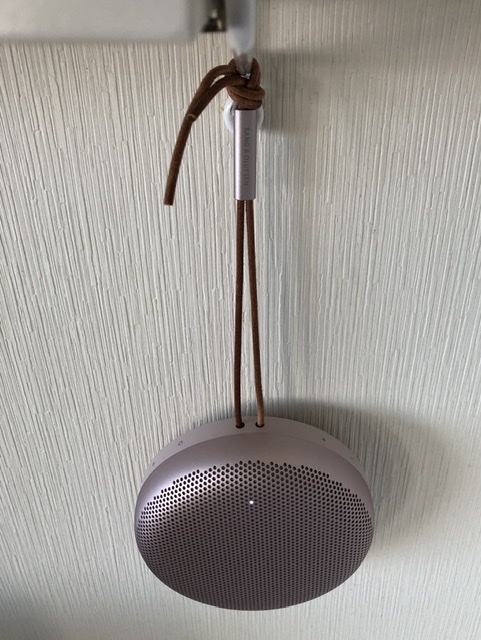 BANG&OLUFSEN Beosound A1 2nd Gen Pink Cecilie_Manz Denmark Danish_Design Bluetooth IP67 wireless_speaker portable