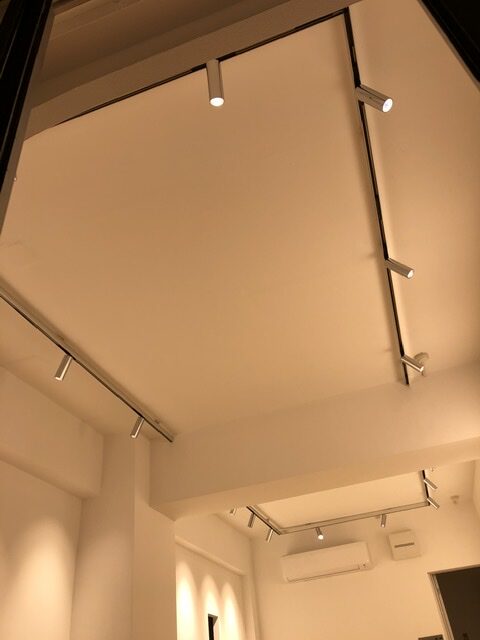 FLOS thetrackingmagnet architecturallighting spotlight