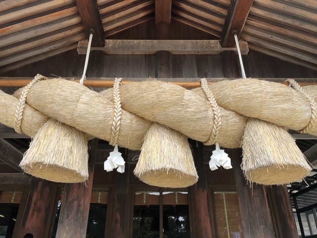 出雲大社 島根県 日本の聖地 高床式 参道 一泊旅行