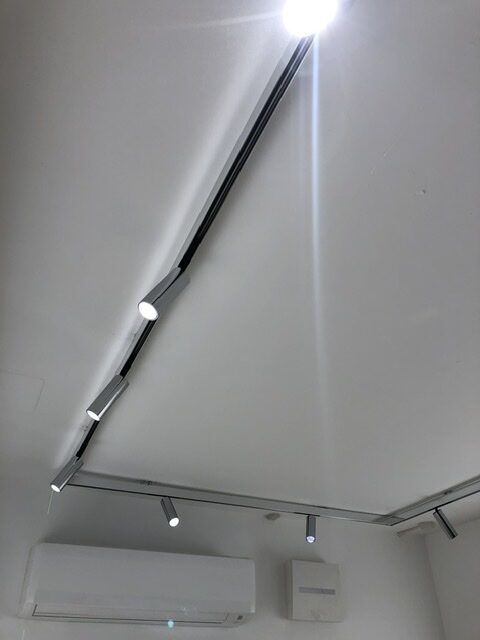 FLOS thetrackingmagnet architecturallighting spotlight